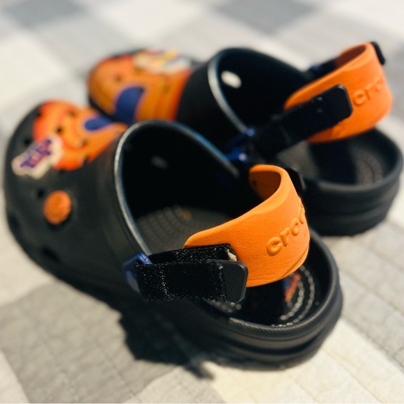 REDUCED!! - Boys size (J) 5 Crocs - SpaceJam Edition - Picture 2 of 5
